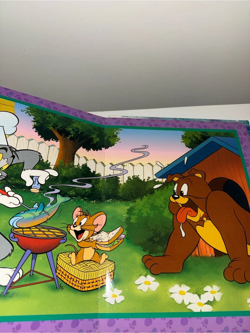 Tom and Jerry Jigsaw Puzzle Book